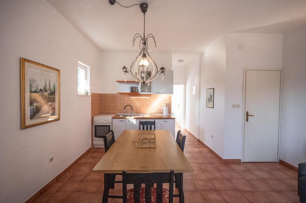 Apartment Mango Вінішчє Екстер'єр фото
